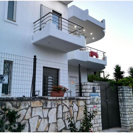 Blue Mare Apartments Sarandë Eksteriør bilde