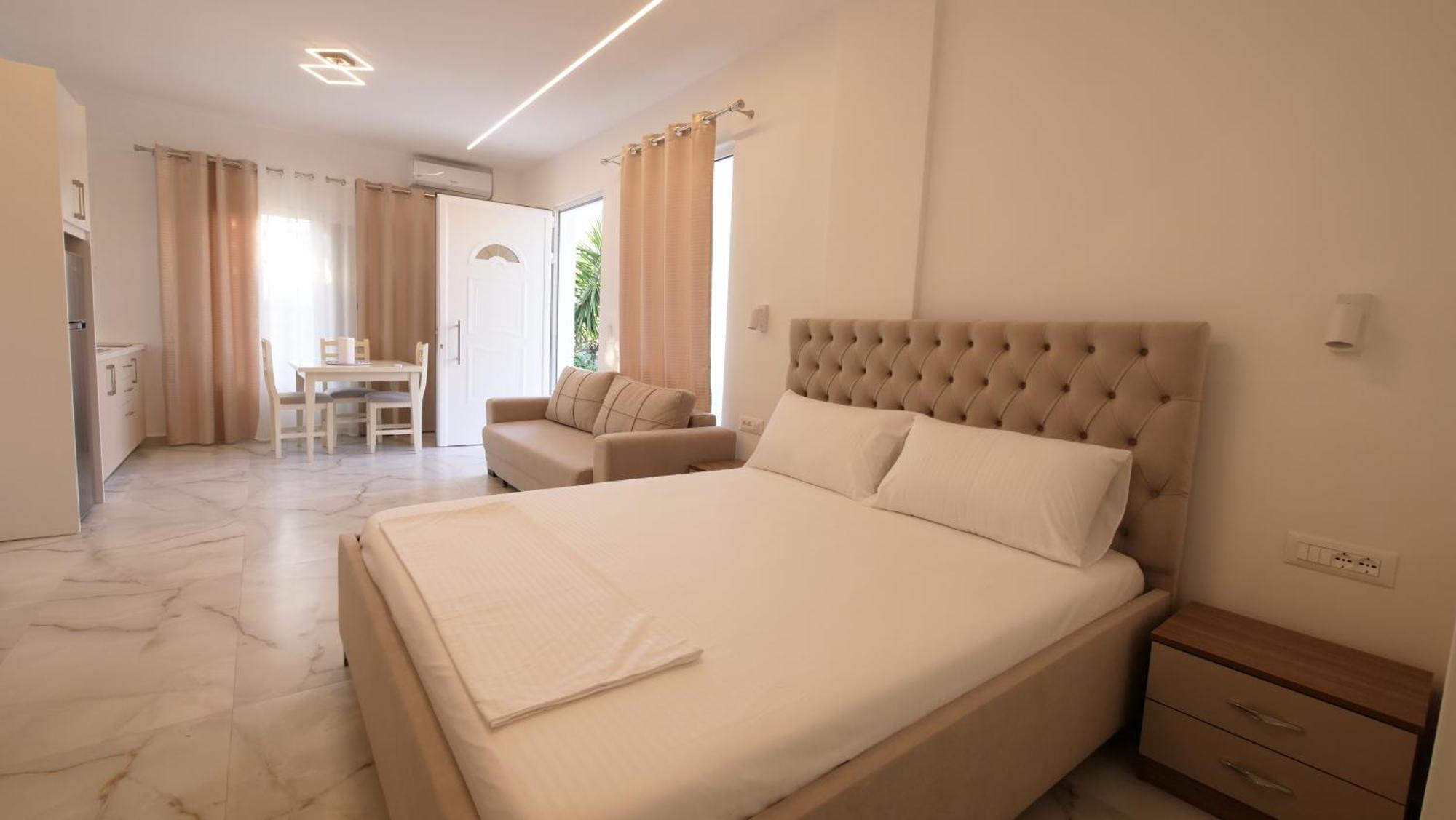 Blue Mare Apartments Sarandë Eksteriør bilde