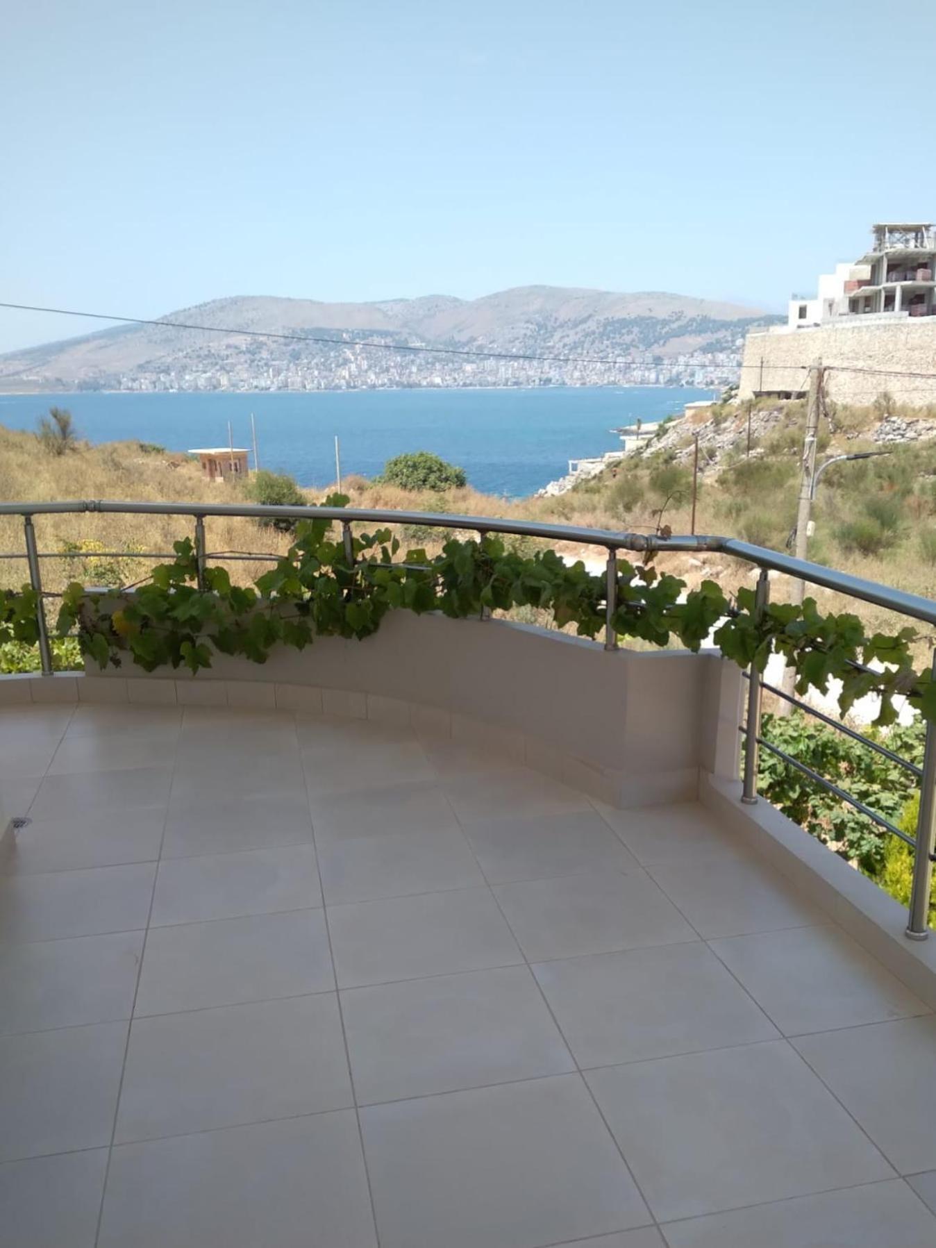 Blue Mare Apartments Sarandë Eksteriør bilde