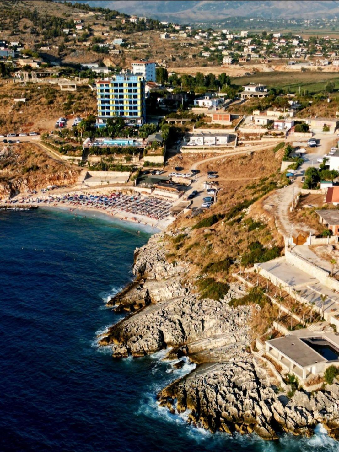 Blue Mare Apartments Sarandë Eksteriør bilde