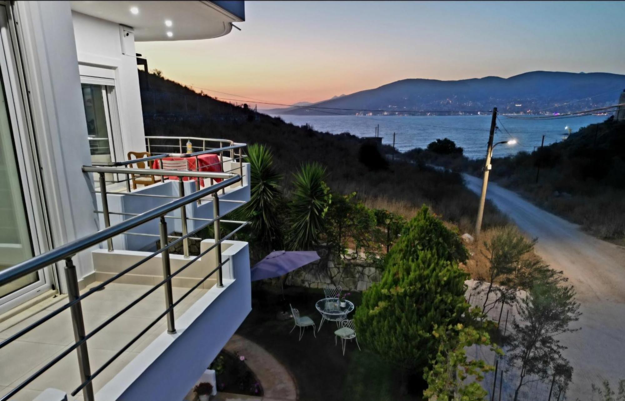 Blue Mare Apartments Sarandë Eksteriør bilde