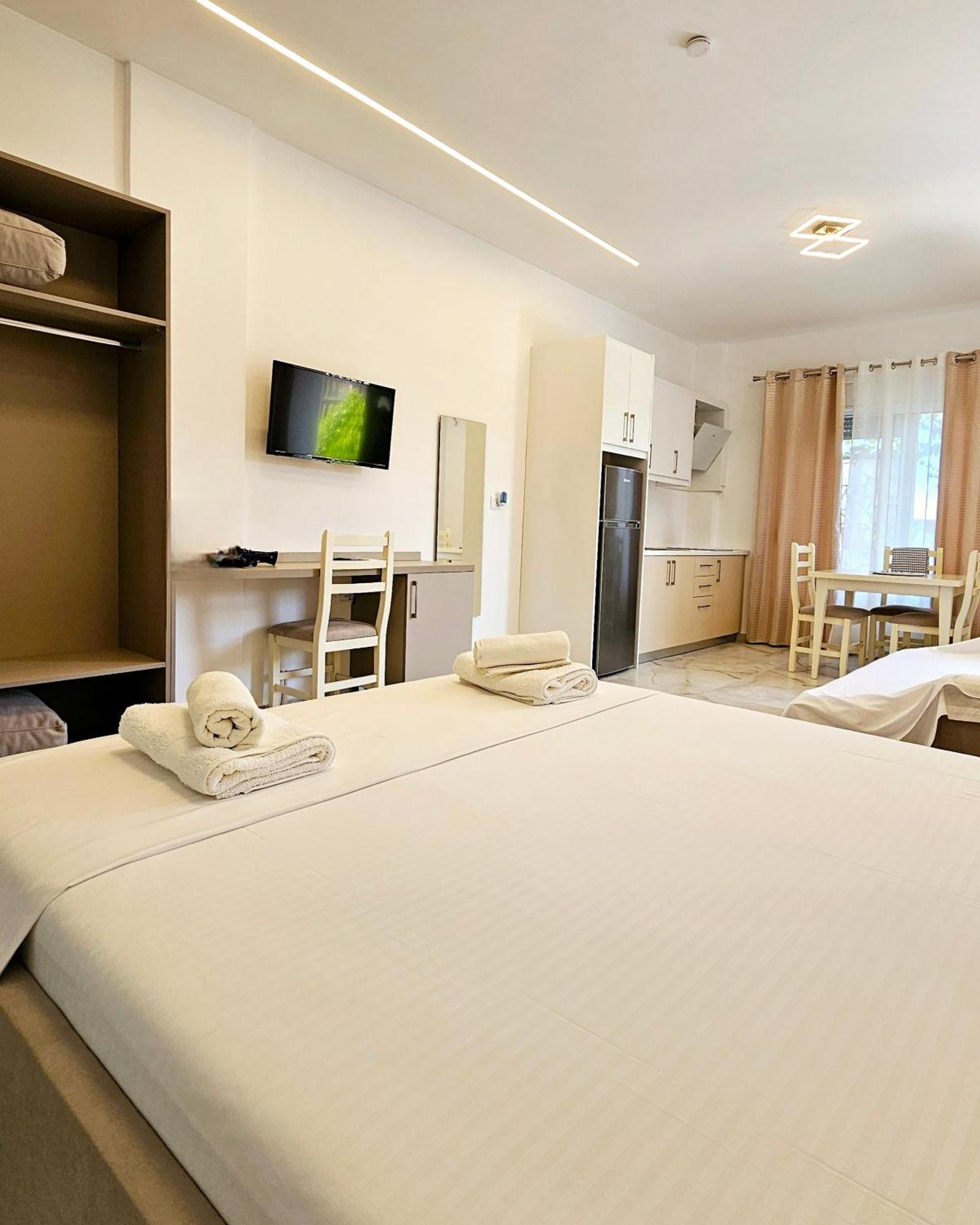 Blue Mare Apartments Sarandë Eksteriør bilde